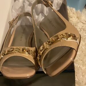 Elegant Beige Sandals with Gold Accents